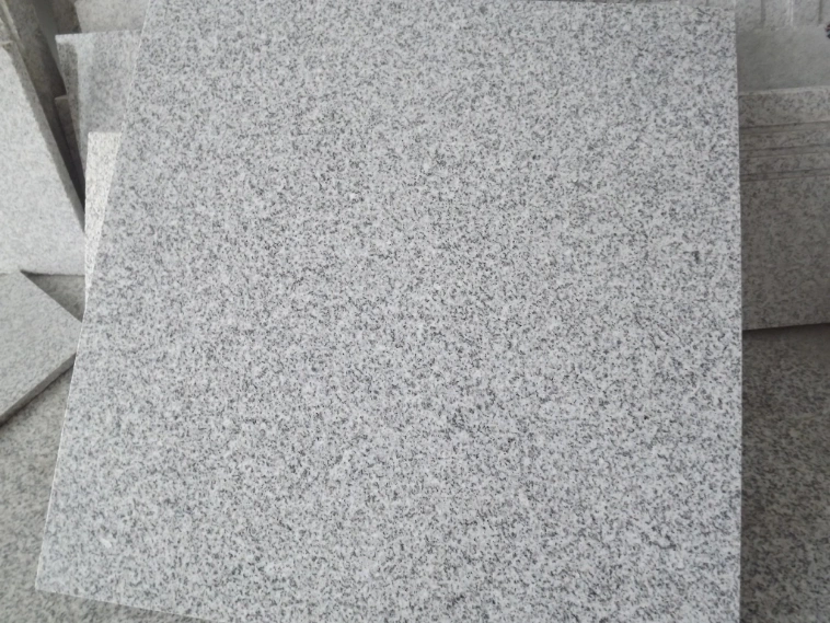 Light Grey, Rusty Yellow, Maple Red, Dark Grey etc Chinese Cheap Granite Tiles and Granite Paving Stones